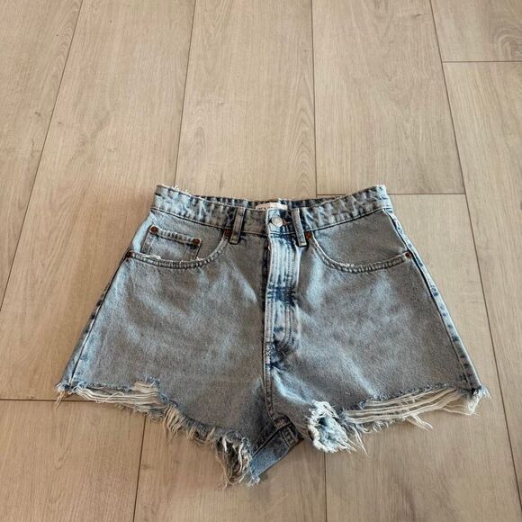 Zara Pants - Zara women’s demin shorts size 6